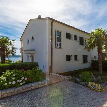 Two-bedroom 3 Appartamento