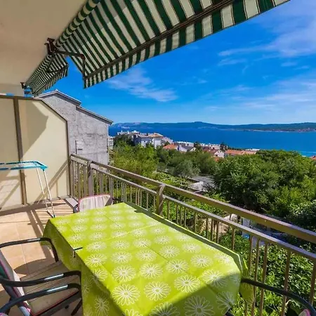 Two-bedroom 3 Appartamento
