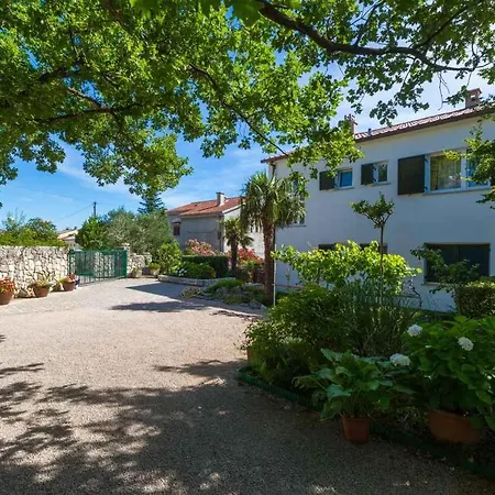 Two-bedroom 3 Appartamento *