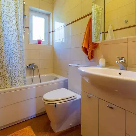 Two-bedroom 3 *