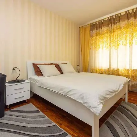 Appartamento Two-bedroom 3 Crikvenica
