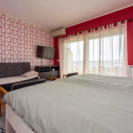 Two-bedroom 3 Appartamento