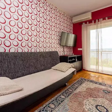 Two-bedroom 3 Appartamento *