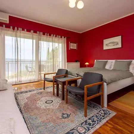 Two-bedroom 3 Crikvenica
