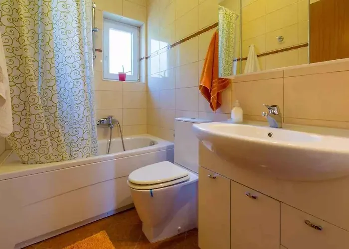 Two-bedroom 3 *