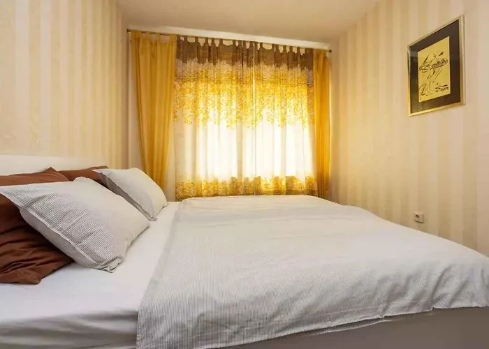 Two-bedroom 3 公寓 茨里克韦尼察