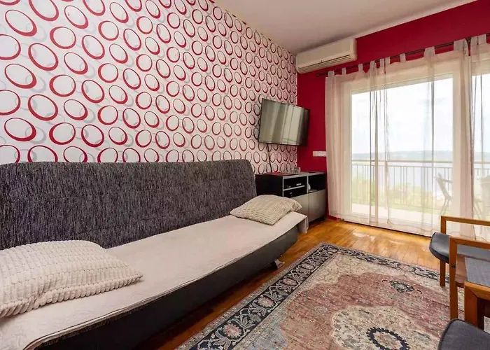 Two-bedroom 3 公寓 *